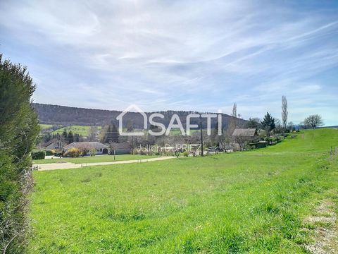 Situé à Rurey (25290), ce terrain bénéficie d'un emplacement idéal dans une petite commune paisible offrant un cadre de vie agréable. Proche de la nature, cette localité ravira les amoureux de calme et de tranquillité. De plus, le village bénéficie d...