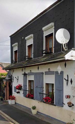 Située dans la charmante commune de Catillon-sur-Sambre, cette maison à rénover présente un potentiel intéressant pour les amateurs de tranquillité et de nature. La maison offre un cadre de vie paisible, à proximité de la nature, tout en étant à quel...