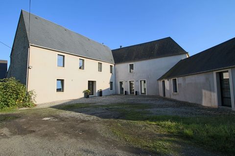 Votre cabinet ADDE IMMOBILIER vous propose à la vente : Secteur : VAUX-SUR-AURE Située à seulement 10 minutes en voiture du centre de Bayeux, cette charmante maison ancienne entièrement rénovée vous offre un cadre de vie paisible et confortable, tout...