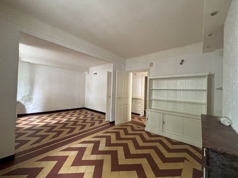 EXCLUSIVITÉ  Appartement type 2 à rénover  Place Saint Aphrodise