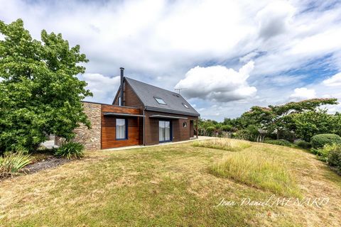 MAISON 5 PIECES - TERRAIN DE 777 M2 - AU CALME