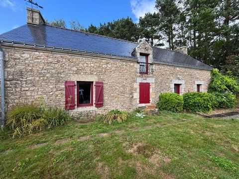 Longère familiale en pierre, 7 pièces, nichée au cœur de la campagne de Baud