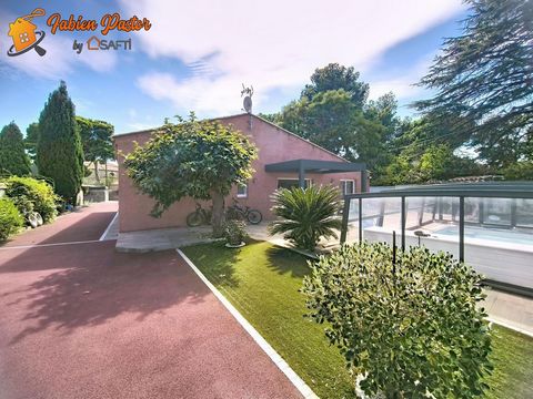 Villa plain pied, 4 faces, piscine, dépendances
