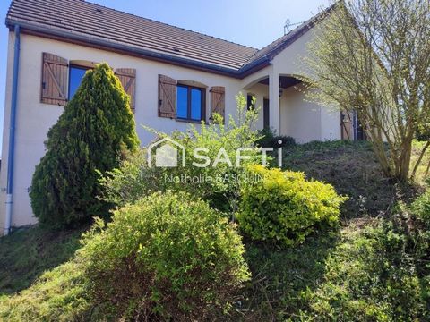 Côte Chalonnaise, belle maison renovée avec soin, vue, garage.