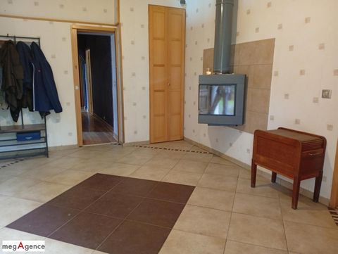 Maison 6 chambres, bureau, piscine, garage, terrain 3000 M².