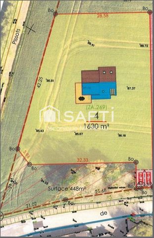 Terrain constructible de 2078 m² hors lotissement