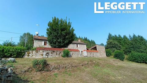 A31321MRS23 - Этот потрясающий отреставрированный фермерский дом содержит 4 спальни и 2 ванные комнаты, а также несколько комнат хорошего размера площадью около 40 м2. Дом сохранил свою аутентичность, о чем свидетельствуют, например, потолочные балки...