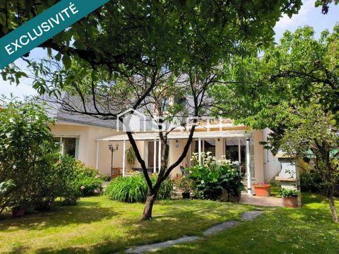 Vous rêvez d’habiter au cœur d'un environnement paisible et verdoyant, tout en étant à quelques minutes seulement des commodités des centres-villes !