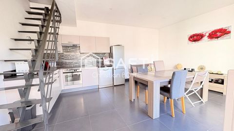 ST SULPICE DE ROYAN 17200. Agréable maison à étage mitoyenne de 70 m² avec solarium, jardin clos
