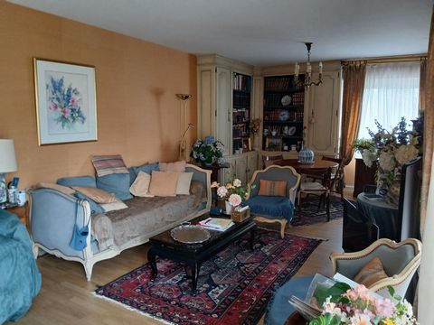TRES BEL APPARTEMENT AUX PORTES DU PARC BOURRAN