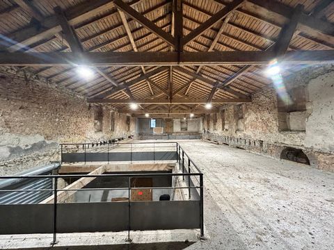 HANGAR AGRICOLE SUR 4600M2 DE TERRAIN