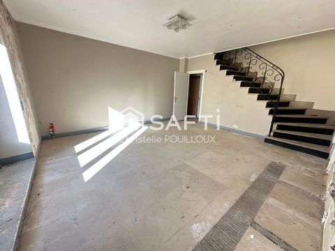 Ensemble immobilier : vaste maison à rénover en appartements avec T2 attenant