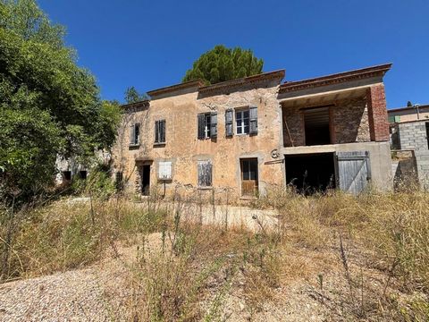 Bastide de caractère à rénover et exploiter