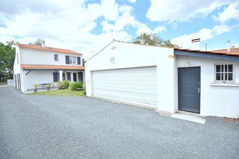 Dpt Loire Atlantique (44), à vendre PONT SAINT MARTIN maison 3 CHAMBRES de 104 m² - Terrain de 900M2