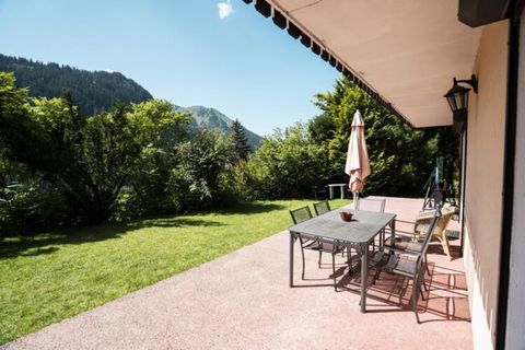This beautiful apartment welcomes you and your family or friends for a wonderful vacation. Close to the skiing area, the winter adventure sports lover will surely have a good time here. The apartment has a nice terrace for enjoying the surrounding vi...
