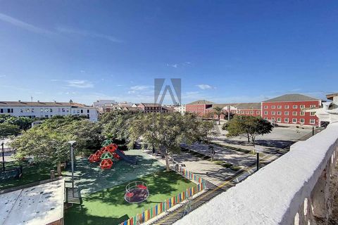 In the heart of the charming village of Es Castell, just a few minutes' walk from Cales Fonts, we find this property, perfectly suitable for a large family, thanks to its generous size, seeking year-round residence. This splendid property, in excelle...