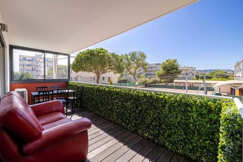Welcome to Antibes, the pearl of the French Riviera! Our apartment is nestled in a peaceful area of Antibes, very close to Juan-les-Pins, surrounded by the natural beauty of the region. You'll be enchanted by the proximity to the sea, just an 8-minut...