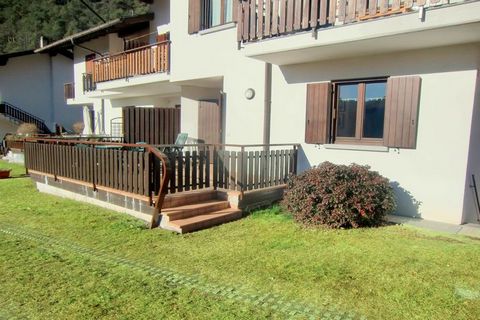 This apartment is located on an elevated position of the characteristic village Mezzolago, close to Lake Ledro. It has 2 bedrooms which can comfortably accomodate 5 persons. A short walk of 500 m will lead you to Lake Ledro. At about 5.5 km, you will...