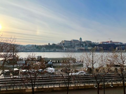 1 bedroom super sunny apartment for long term rent on Vigadó Square, with views to the Danube. The property is located in right next to the Danube, only a 1 minute away from the main pedestrian street Vaci, and the iconic Vörösmarty Square with Gerbe...
