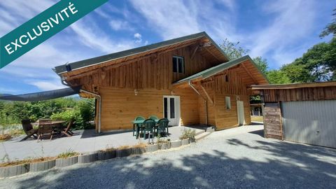 Découvrez votre havre de paix : un charmant chalet au calme, idéal pour se ressourcer en toute tranquillité.