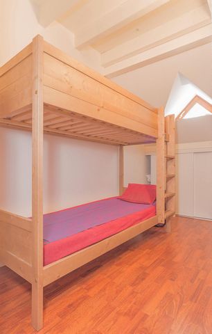 The 3 star Residence Vignec Village in Saint Lary Vignec is ideal for stays with either family or friends. It is ideally located in the centre of Vignec a traditional Pyrenean village. The shops, resort spa and the main resort of Saint Lary are a sho...