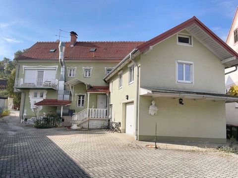 Mixed-use house with apartments and commercial space 8282 Loipersdorf The house, which is located in the beautiful Loipersdorf and was built in solid construction, has residential and commercial space. The property is centrally located and has a spac...