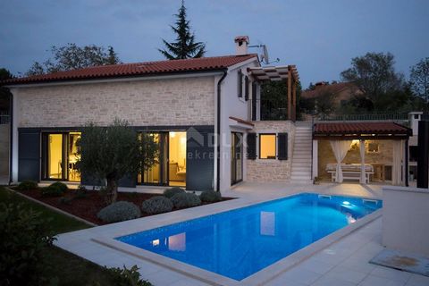 Location: Istarska županija, Tinjan, Tinjan. ISTRIA, TINJAN - Quality house with swimming pool and spacious garden, sea view Tinjan is a medieval town located in central Istria. It is characterized by its rich cultural heritage, material and immateri...