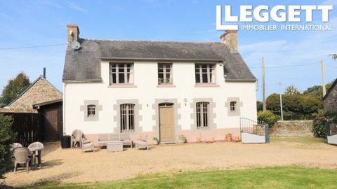 A25683MCW22 - Nestled in a quiet hamlet in Gommenec'h, with a choice of beaches less than 30 minutes away, this beautiful family home is a must-see! Situated close to Lanvollen, a range of amenities and tourist attractions are within reach. Informati...