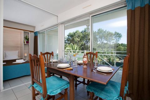 Luxury apartments on the Moliets golf course and near the beaches of the Atlantic coast. In Moliets you can walk on foot on the pleasant promenade along the sea, visit different boutiques, restaurants and cafes. In the surrounding area are beautiful,...