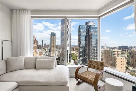 *Over 80% Sold and Occupied!* THE SMARTEST BUY IN BROOKLYN. BROOKLYN POINT OFFERS ONE OF THE LAST 25-YEAR TAX ABATEMENTS AVAILABLE IN NEW YORK CITY. ESTIMATED ANNUAL SAVINGS FOR RESIDENCE 28E: $22,675. CLOSINGS HAVE COMMENCED AND ONSITE MODEL RESIDEN...