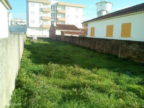 Land destined for construction very well located in furadouro beach. Two fronts. Make an already visit. Impact, your real estate. Why buy with Impacto? We are specialists in the real estate market. - Our employees are professionals and market connois...