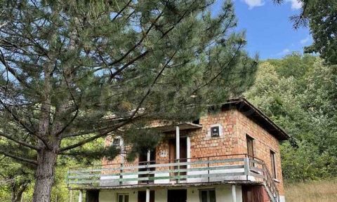 SUPRIMMO Agency: ... We present for sale a house in the villa zone ''Markashnitsa'' village of Chiflik, near the town of Belogradchik. The house has a total area of 96 sq.m, distributed on two floors of 48 sq.m and has the following distribution: Fir...