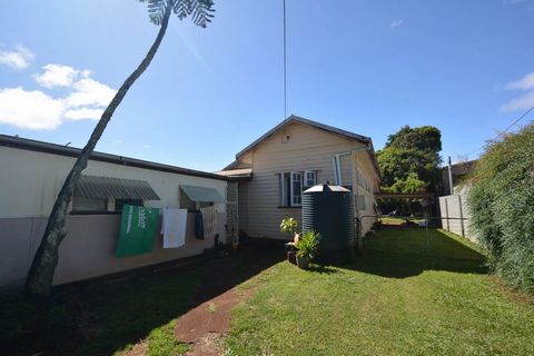 This large home with granny flat attached is on offer. The front part of the home is detached from the main home and can be used as a granny flat, teenagers retreat or be rented out. It contains one main room with a small kitchenette in it, a semi de...