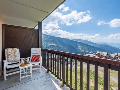 The residence looks out over Valmeinier 1800 and offers an exceptional panorama over the Thabor mountains, which are an official nature site. A luxury residence with heated outdoor swimming pool (in the Résidence de l'Élan) and sauna (charge applies)...