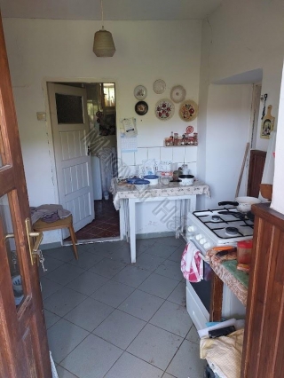 Price: €17.140,00 Category: House Area: 70 sq.m. Plot Size: 1995 sq.m. Bedrooms: 2 Bathrooms: 1 Location: Countryside £15.093 excluding 4% tax Plus commission The house has the traditional layout. You enter the central room and then on the left a roo...