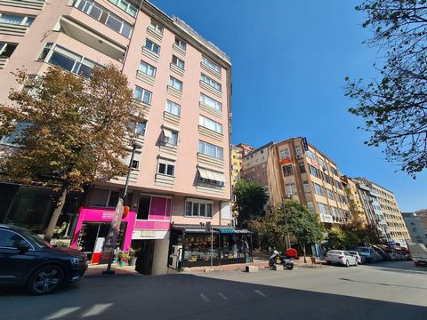 Flat for Sale in Central Location in Şişli The flat is 2+1 and has underfloor heating. Apartment for Sale in a Site with Security, Elevator and Indoor Parking. The apartment is located in a central location, close to the street, metro, Şişli Etfal Ho...