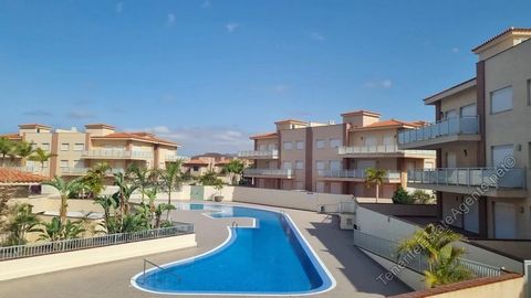 Luxury 3 bed, 2 bath apartment For Sale, Golf Hermitage, Amarilla Golf, 395,000€ This beautiful, large apartment is a 3 bedroom design with 2 bathrooms, in the residential complex of Golf Hermitage, located in Amarilla Golf. The apartment features a ...