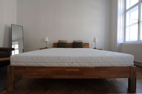 Our apartment “Blumen von Matejka Felden” is located in the 3rd district of Vienna, Pfefferhofgasse 5/10 and is very easy to reach by public transport. The modern and fully furnished apartment with a size of 99 m², has 2 bedrooms, a living room, a ho...