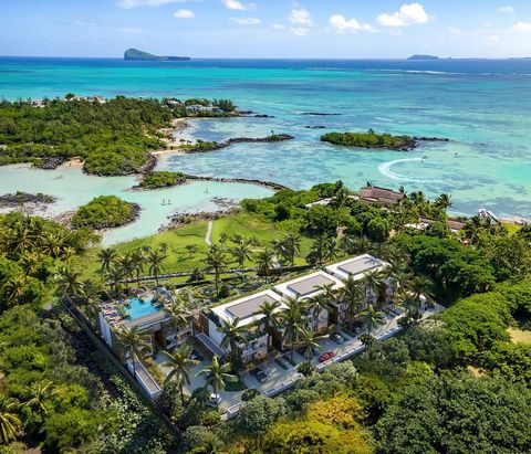 Dieses Apartment mit 3 Schlafzimmern befindet sich im bezaubernden Norden von Mauritius Calodyne. Dieser 167,7 m² große Raum befindet sich im ersten Stock einer exklusiven Wohnanlage und bietet einen atemberaubenden Blick auf den Indischen Ozean und ...