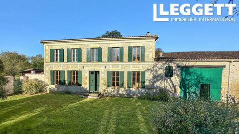 A30943JHI17 - Set in the beautiful Charente maritime , the property is in the renowned 'Golden Triangle ' with quick access to 3 main towns of Cognac , Saintes and Saint Jean D'Angely and the coast . The Charentaise house offers a welcoming entrance ...