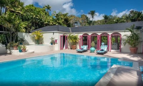 Atemberaubende Villa in Sandy Lane Estates, Barbados. Komplett mit Hausverwalter, Koch, Gärtnern und mehr. Zu den Annehmlichkeiten gehören ein 50-Fuß-Pool, ein Whirlpool-Spa mit Düsen, ein Gurkenball- und Basketballplatz, ein Shuffle-Board, Tischtenn...