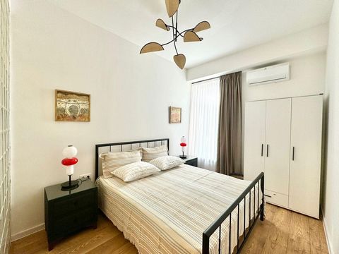 Historische Wohnung zum Verkauf im Herzen von Tiflis – Erstklassige Lage neben dem Rooms Hotel Dm: Whatsapp oder Viber - ... Entdecken Sie dieses charmante, historische Apartment in einem der begehrtesten Viertel von Tiflis, nur wenige Schritte vom r...