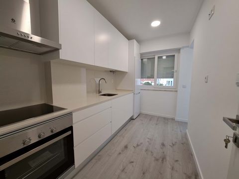 Well-located 1+1 bedroom apartment, fully renovated, very close to Avª dos Fuzileiros Navais, in Stº André, Barreiro. (UNDER CONSTRUCTION, expected completion: End of October/2024) Close to all types of shops and services and very well served by tran...