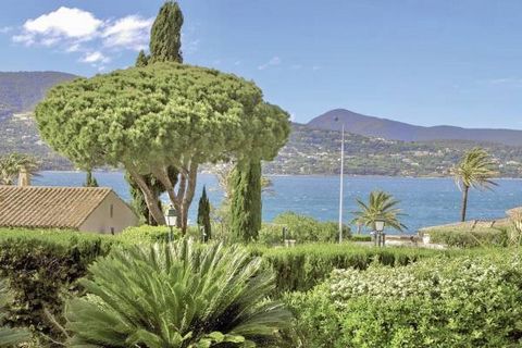 In der Nähe von Saint Tropez und Bouillabaisse Strand, schöne Villa mit Meerblick von 205m², Grundstück 1350m², 4 Schlafzimmer. Möglichkeit der Erhöhung und Erweiterung, Parkplatz, Garage.