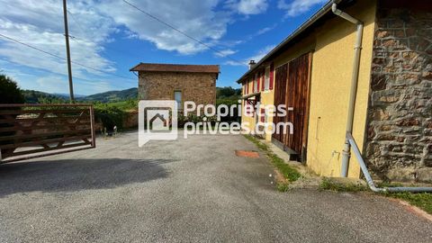 MAISON à Cours (69). Venez découvrir cette belle maison en pierre de 130 m² habitables, située dans un environnement paisible, sur un terrain clos de 1800 m² avec un charmant étang. Parfaite pour une famille ou pour ceux qui recherchent de grands esp...