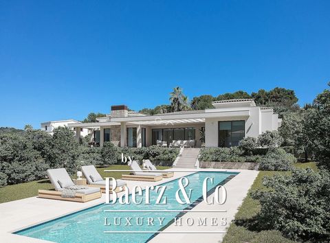 The 1741 m2 plot is less than a 5minute drive from Javea beach and is conveniently located a short drive from other amenities such as supermarkets, restaurants and international schools.The main house revolves around the spacious kitchen with a utili...