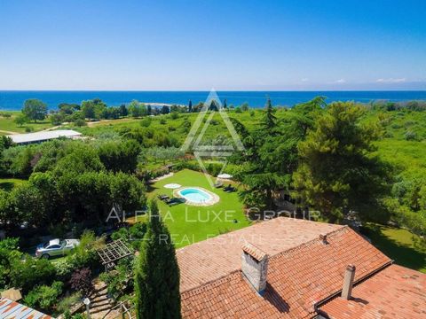 ALPHA LUXE GROUP is selling a beautiful property with a house and three bungalows, 250 m from the sea, Umag, ISTRIA This fantastic property is in a quiet and secluded area, surrounded by nature, and only 250 m from the first beaches and 3 km from the...