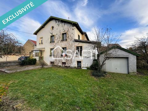 Sur la commune de Étain, proche des commodités locales, des écoles et des espaces verts, cette maison bénéficie d'un emplacement idéal pour une vie tranquille en famille. Je vous propose cette maison à rénover construite en 1940, d'une surface habita...