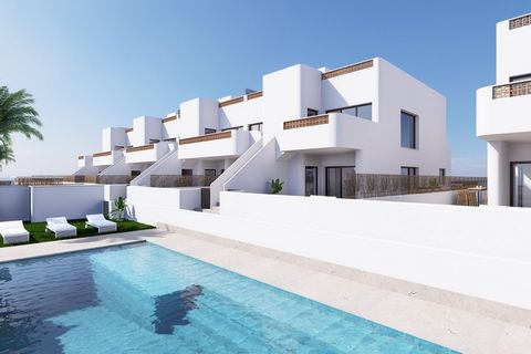 Begane grond appartement met tuin te koop in Dolores~~Residentieel met gelijkvloerse woningen met tuin of bovenste verdieping met privésolarium, met 3 slaapkamers en 2 badkamers, bevinden zich in Dolores (Alicante), een bevoorrechte zone van de Costa...