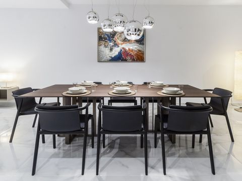 This spacious apartment sits elegantly along Sliema Strand showcasing a modern design curated by one of Malta's premier interior designers. The living area seamlessly combines an open plan kitchen living and dining space that flows onto a beautiful t...